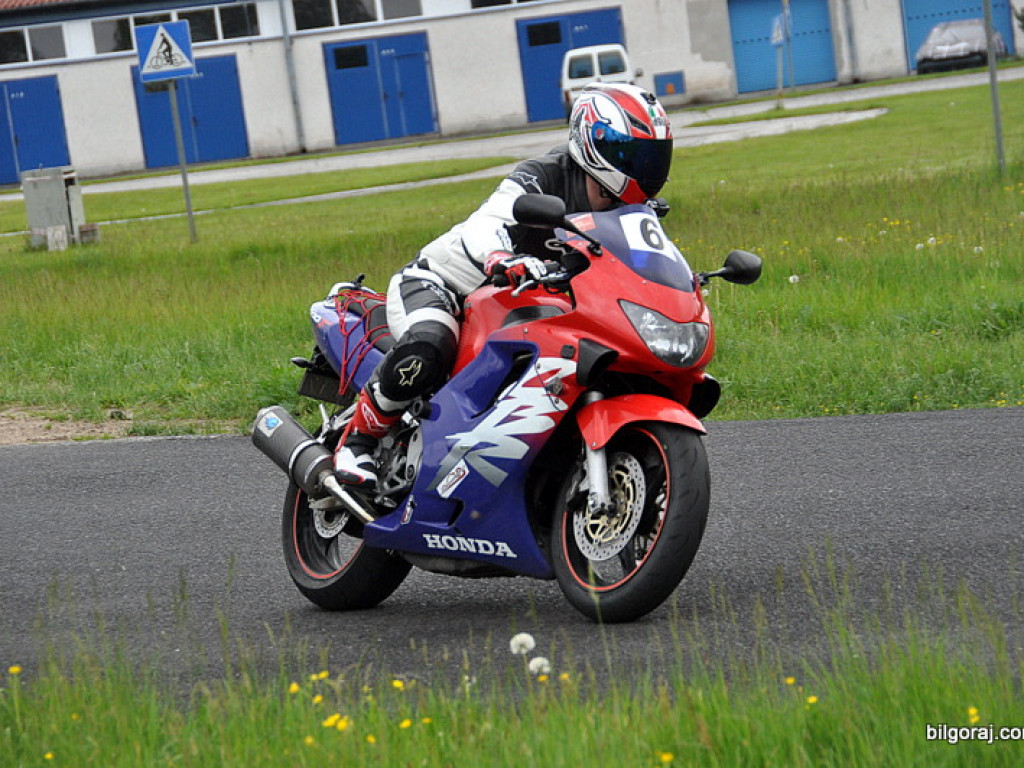 W Biłgoraju ruszyły specjalistyczne szkolenia dla motocyklistów (FOTO)