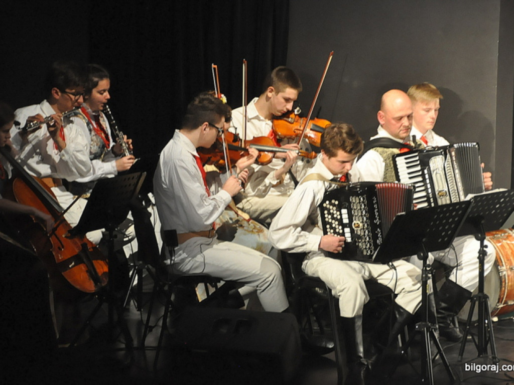 Powiatowy Festiwal Zespołów Ludowych (FOTO, VIDEO, WYNIKI)