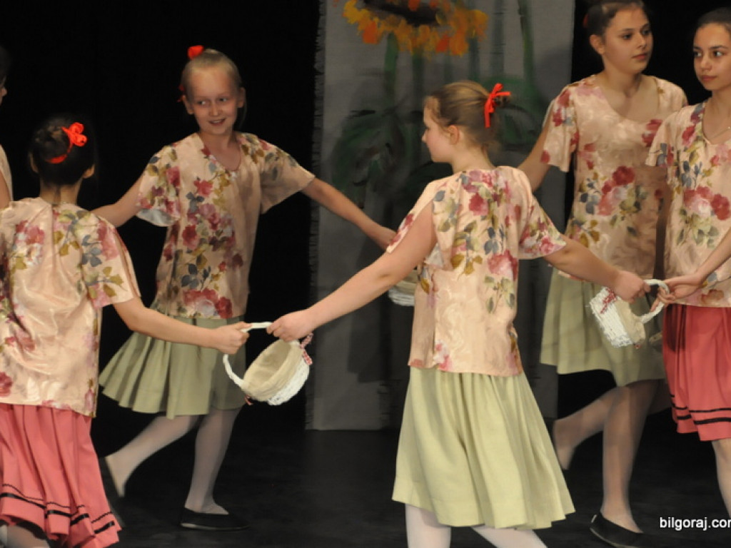 Powiatowy Festiwal Zespołów Ludowych (FOTO, VIDEO, WYNIKI)