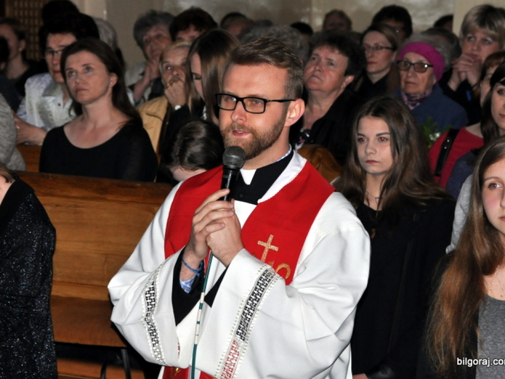 Czuwania przed Zesłaniem Ducha Świetego (FOTO)