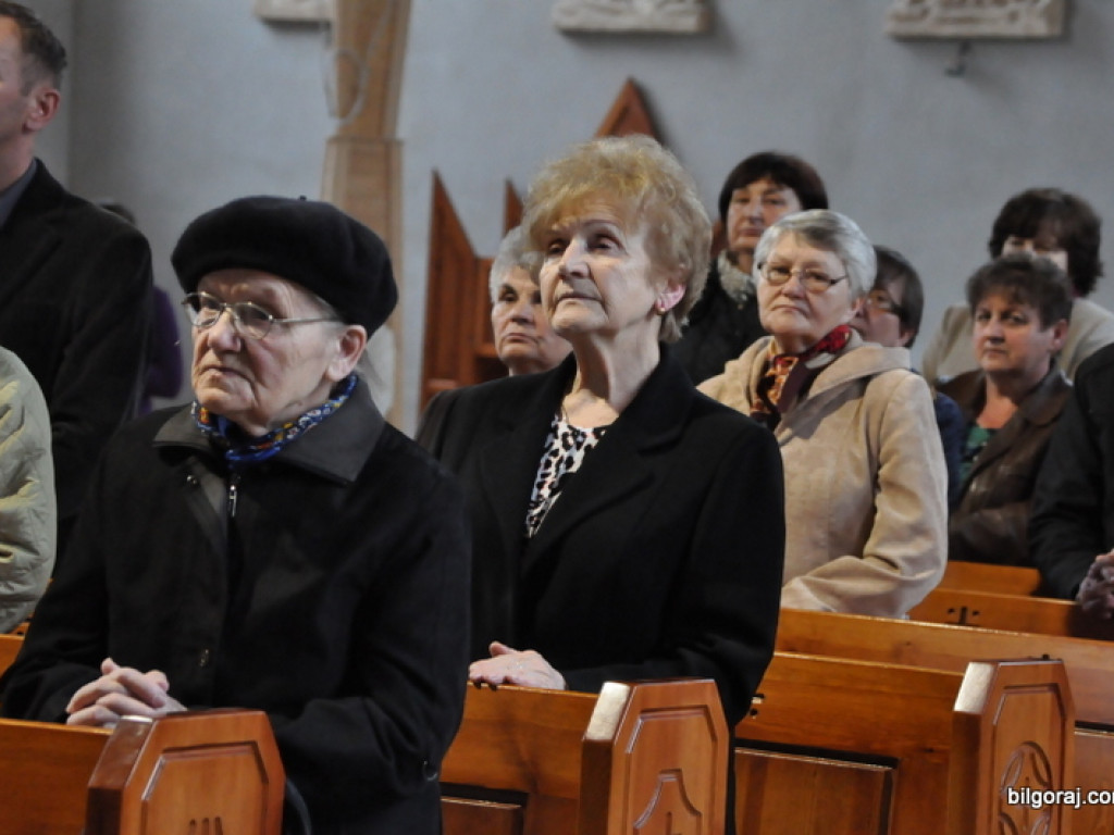 Czuwania przed Zesłaniem Ducha Świetego (FOTO)