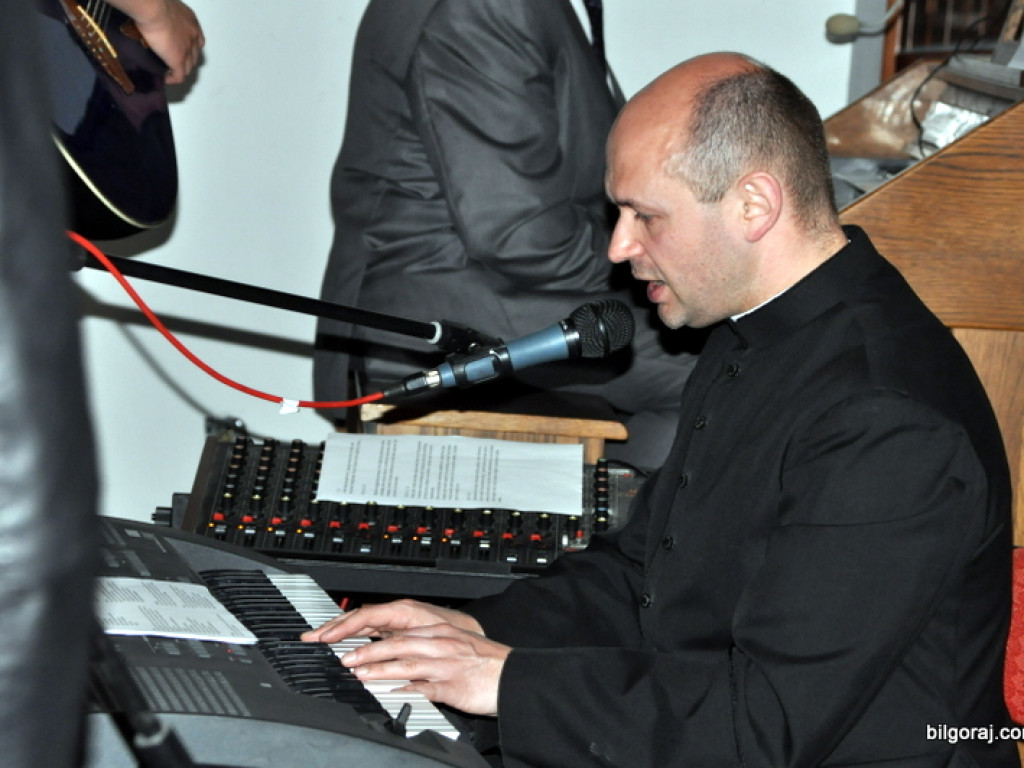 Czuwania przed Zesłaniem Ducha Świetego (FOTO)