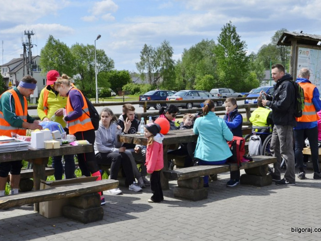 Rodzinny rajd rowerowy (FOTO)