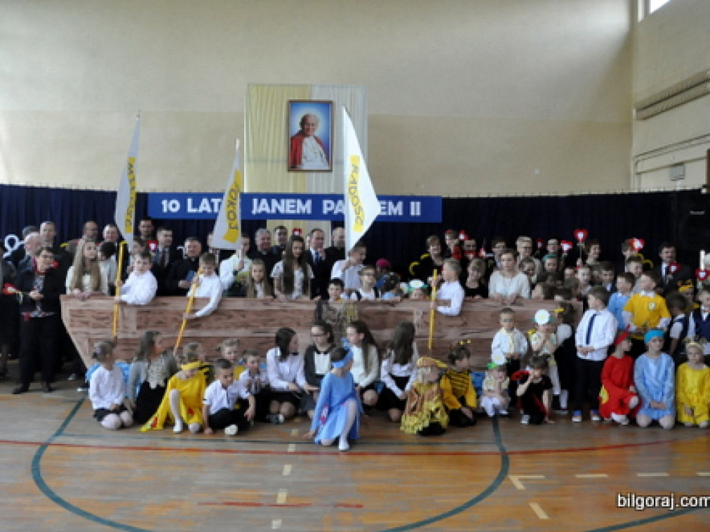 Uroczystości parafialno - szkolne w Tereszpolu (FOTO)