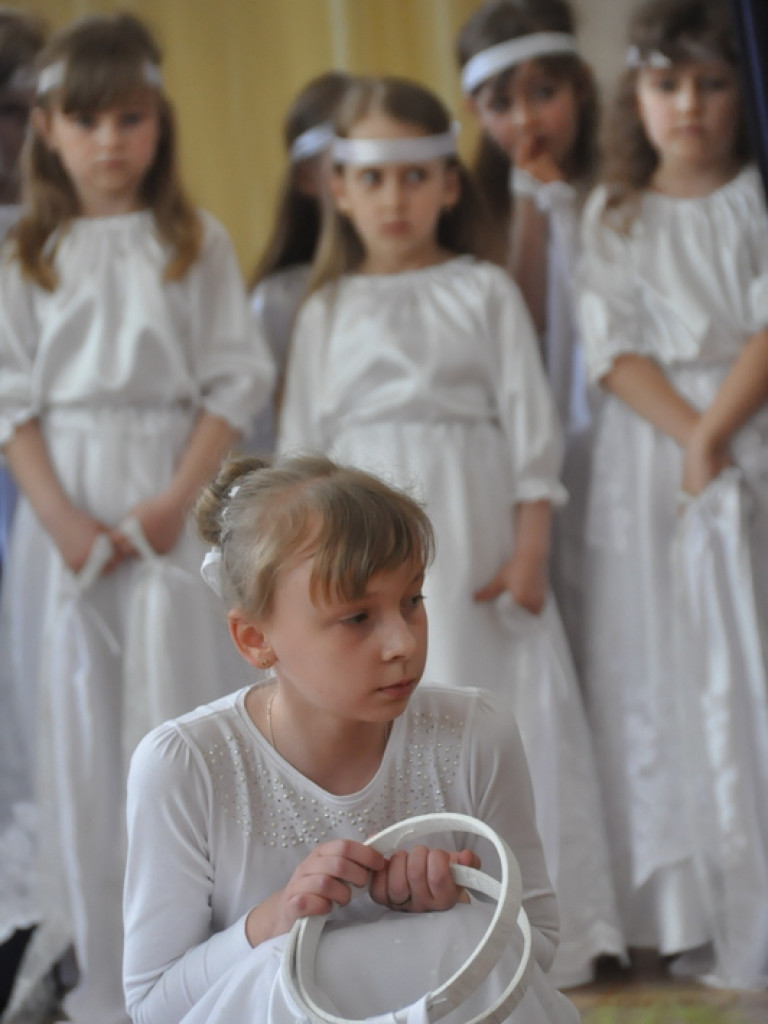 Uroczystości parafialno - szkolne w Tereszpolu (FOTO)