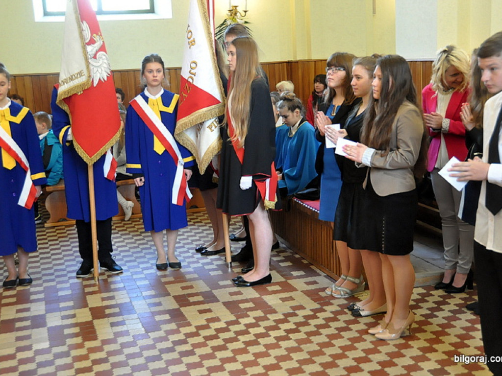 Uroczystości parafialno - szkolne w Tereszpolu (FOTO)