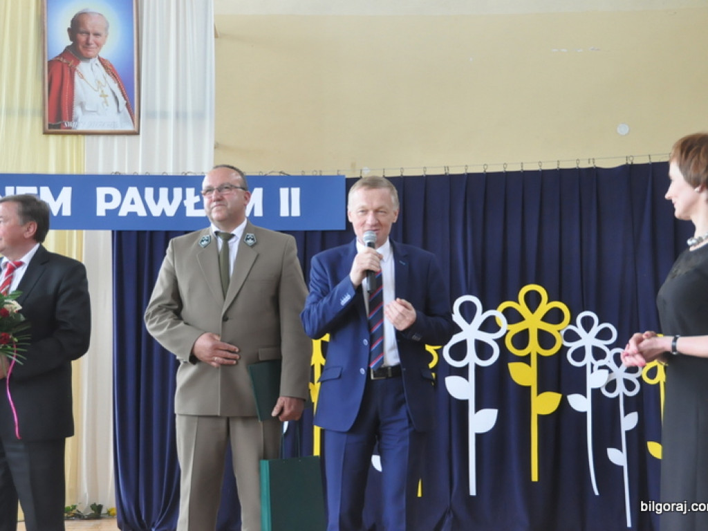 Uroczystości parafialno - szkolne w Tereszpolu (FOTO)