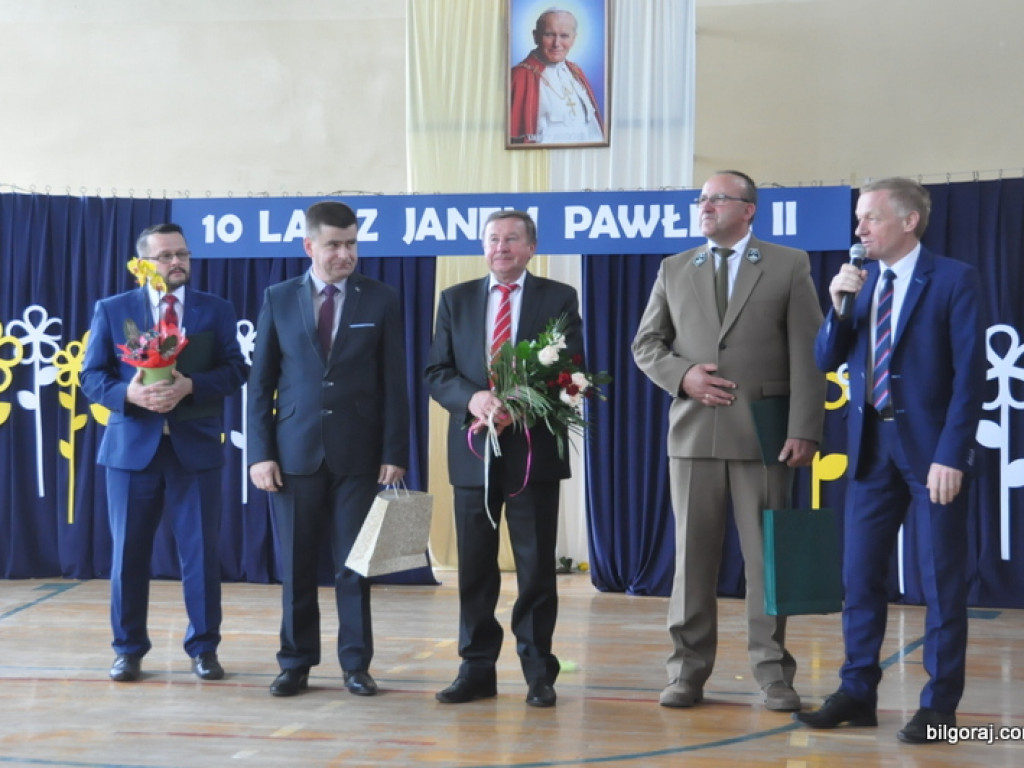 Uroczystości parafialno - szkolne w Tereszpolu (FOTO)
