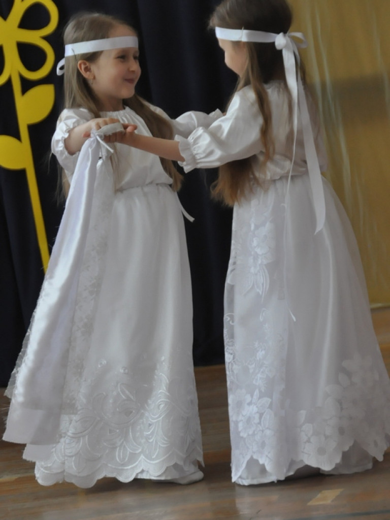 Uroczystości parafialno - szkolne w Tereszpolu (FOTO)