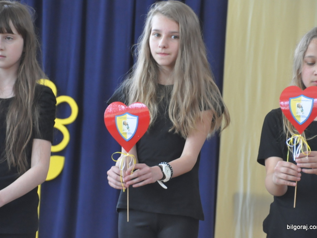 Uroczystości parafialno - szkolne w Tereszpolu (FOTO)