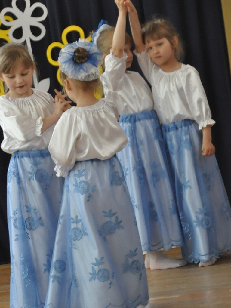 Uroczystości parafialno - szkolne w Tereszpolu (FOTO)