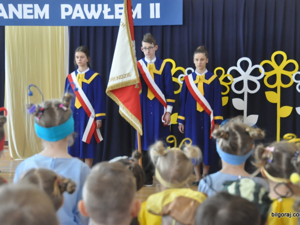 Uroczystości parafialno - szkolne w Tereszpolu (FOTO)