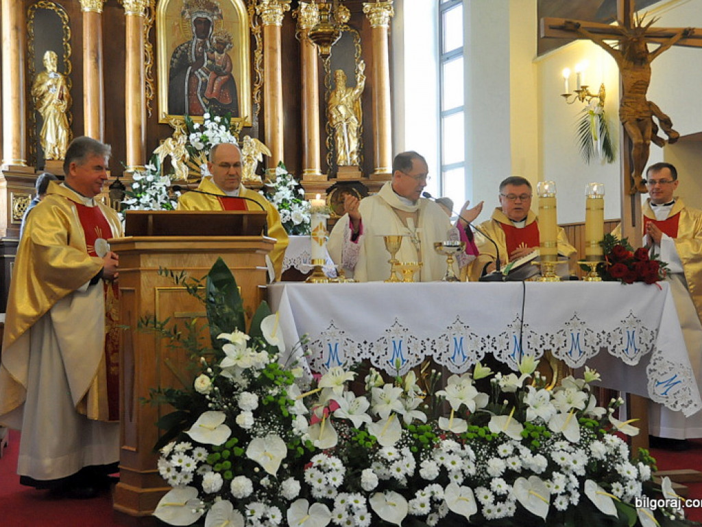 Uroczystości parafialno - szkolne w Tereszpolu (FOTO)