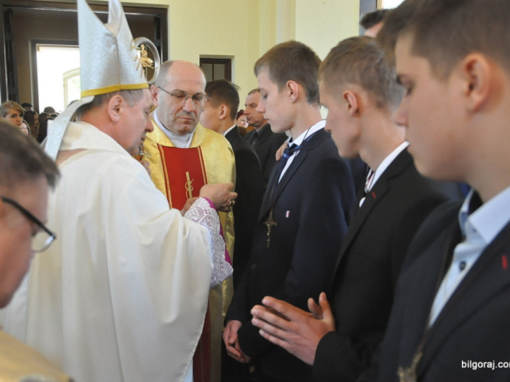 Uroczystości parafialno - szkolne w Tereszpolu (FOTO)