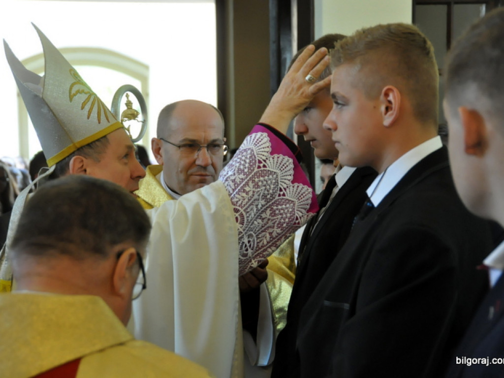 Uroczystości parafialno - szkolne w Tereszpolu (FOTO)