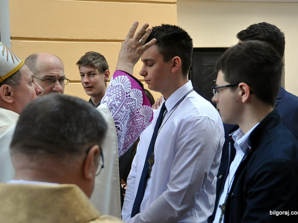 Uroczystości parafialno - szkolne w Tereszpolu (FOTO)