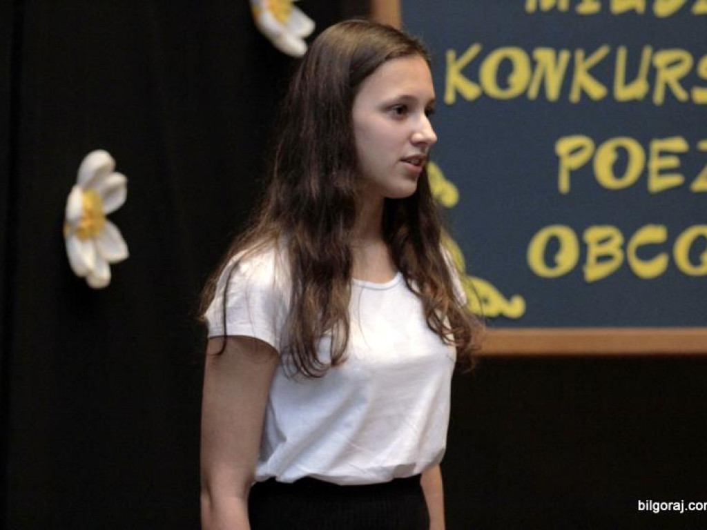 Powiatowy Międzygimnazjalny Konkurs Recytatorski Poezji i Prozy Obcojęzycznej (FOTO, WYNIKI)