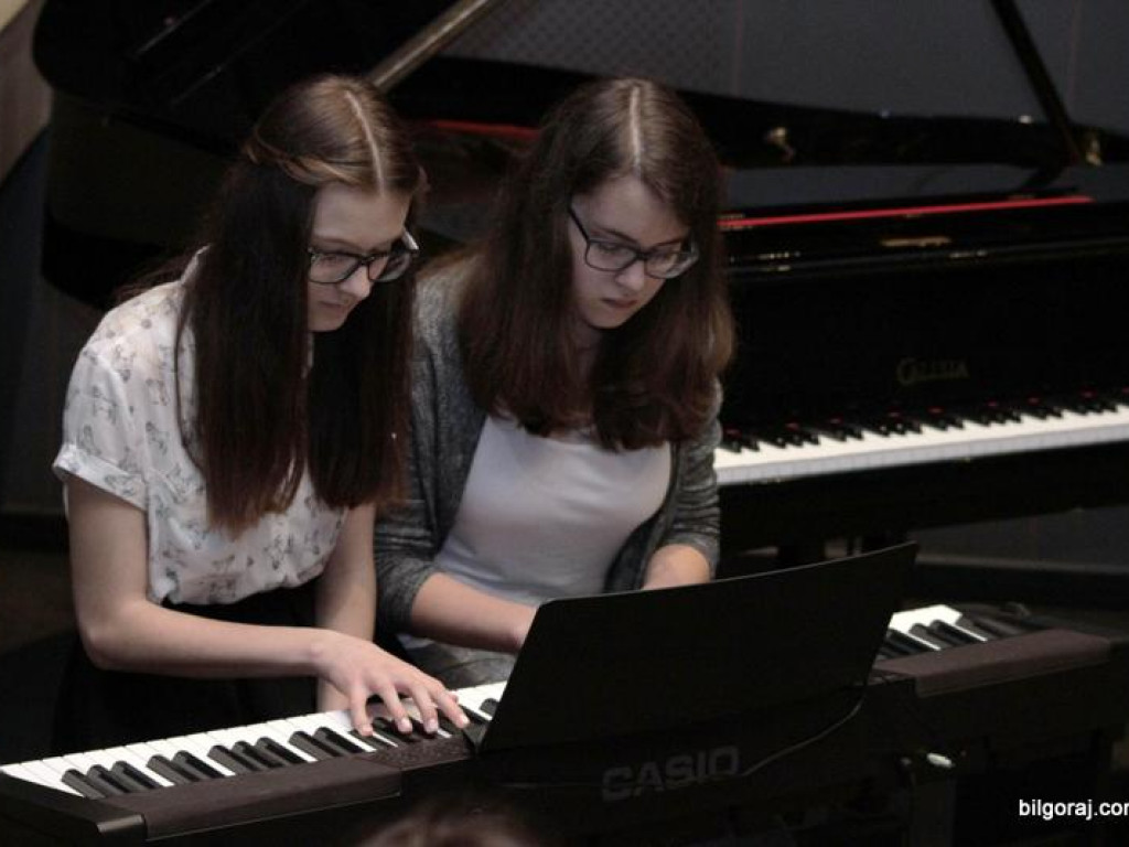 Powiatowy Międzygimnazjalny Konkurs Recytatorski Poezji i Prozy Obcojęzycznej (FOTO, WYNIKI)