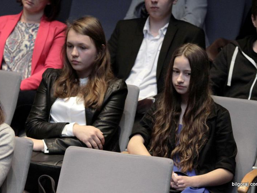 Powiatowy Międzygimnazjalny Konkurs Recytatorski Poezji i Prozy Obcojęzycznej (FOTO, WYNIKI)