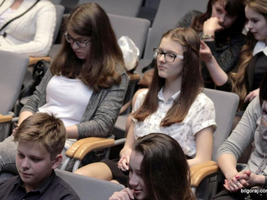 Powiatowy Międzygimnazjalny Konkurs Recytatorski Poezji i Prozy Obcojęzycznej (FOTO, WYNIKI)