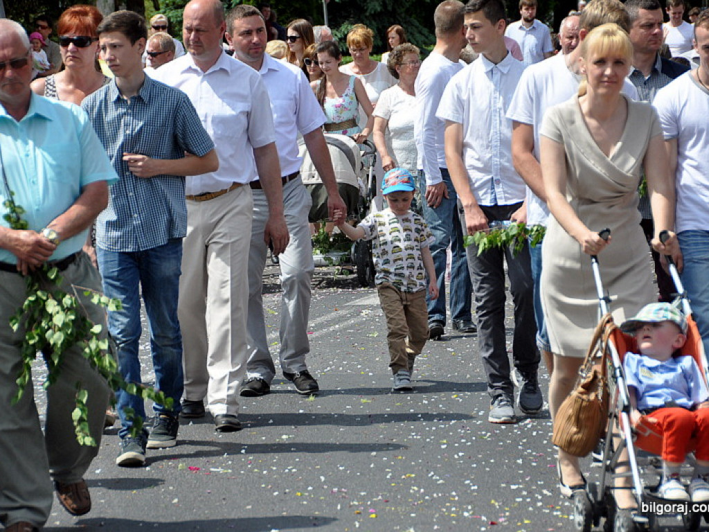 Boże Ciało: Procesje eucharystyczne na ulicach miast (FOTO, VIDEO)