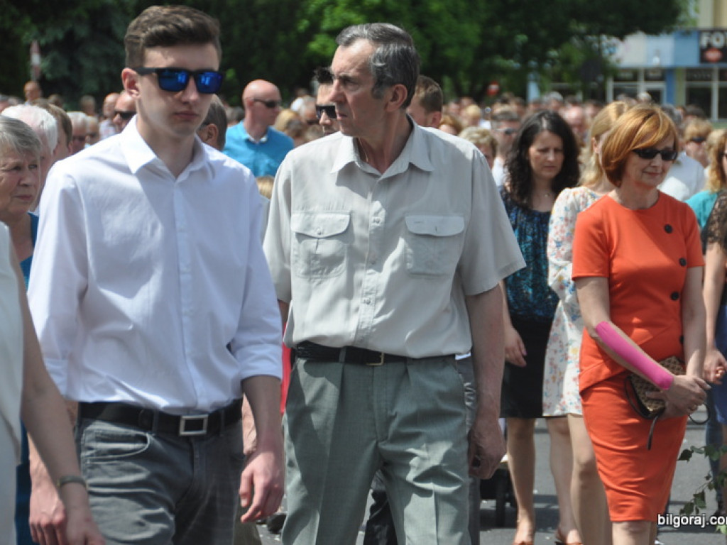 Boże Ciało: Procesje eucharystyczne na ulicach miast (FOTO, VIDEO)