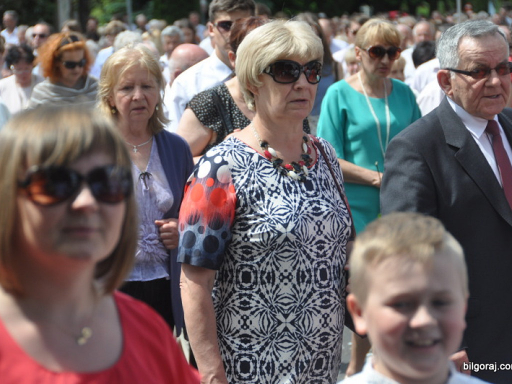 Boże Ciało: Procesje eucharystyczne na ulicach miast (FOTO, VIDEO)