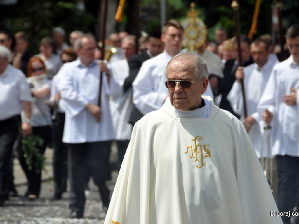 Boże Ciało: Procesje eucharystyczne na ulicach miast (FOTO, VIDEO)