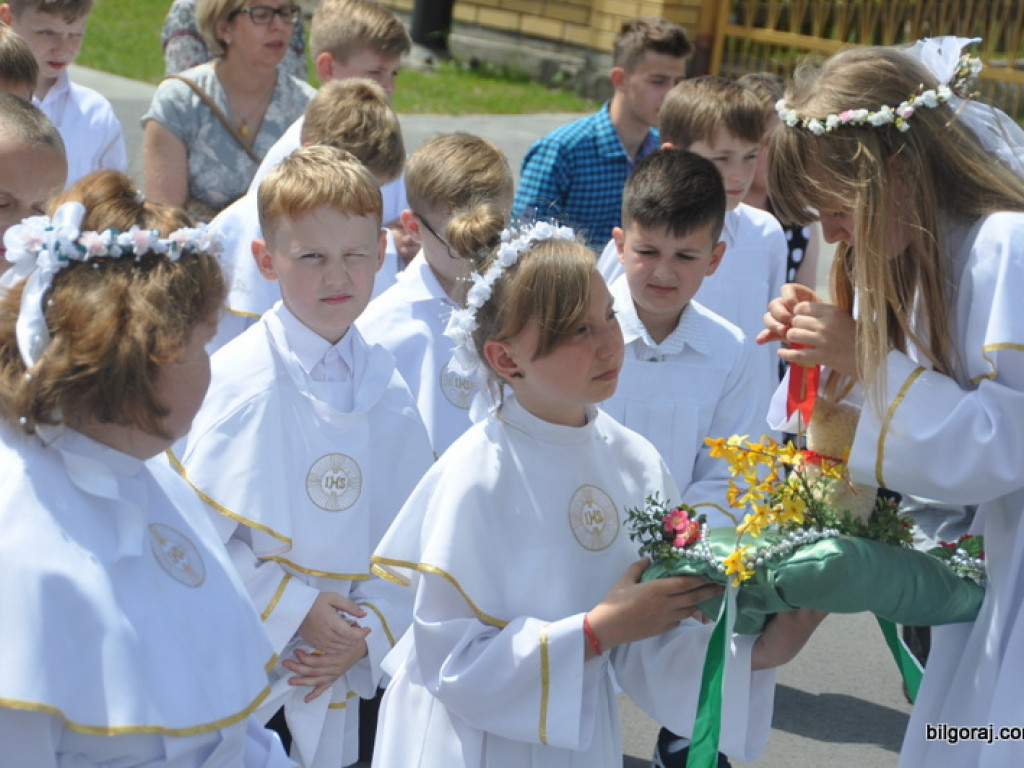 Boże Ciało: Procesje eucharystyczne na ulicach miast (FOTO, VIDEO)