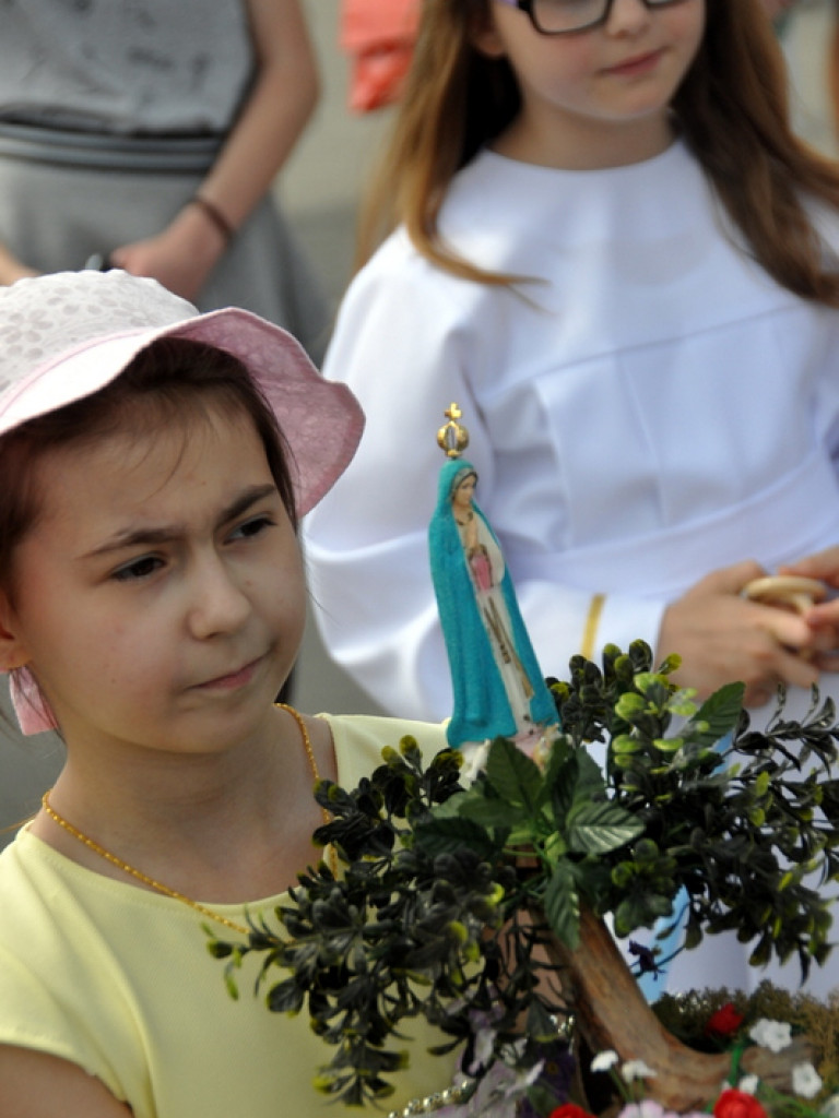 Boże Ciało: Procesje eucharystyczne na ulicach miast (FOTO, VIDEO)