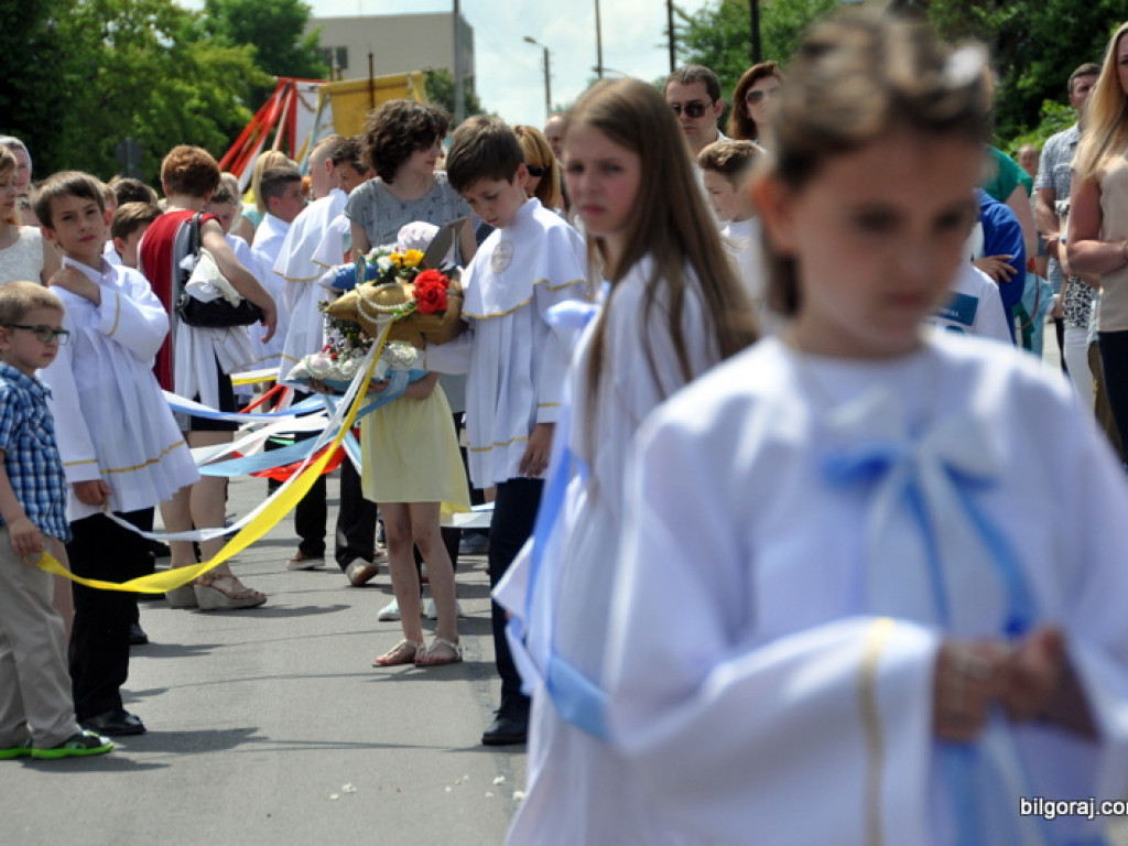 Boże Ciało: Procesje eucharystyczne na ulicach miast (FOTO, VIDEO)