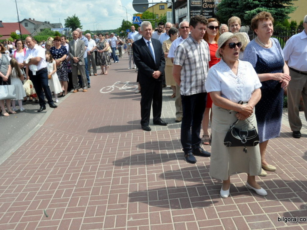 Boże Ciało: Procesje eucharystyczne na ulicach miast (FOTO, VIDEO)