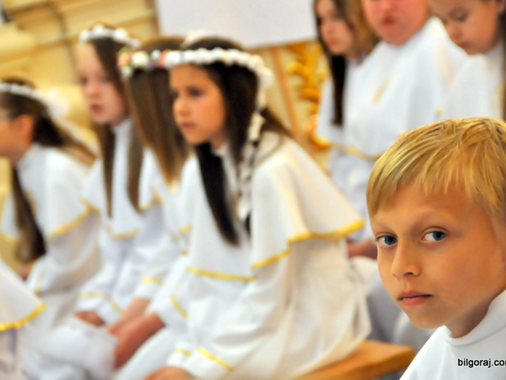 Boże Ciało: Procesje eucharystyczne na ulicach miast (FOTO, VIDEO)