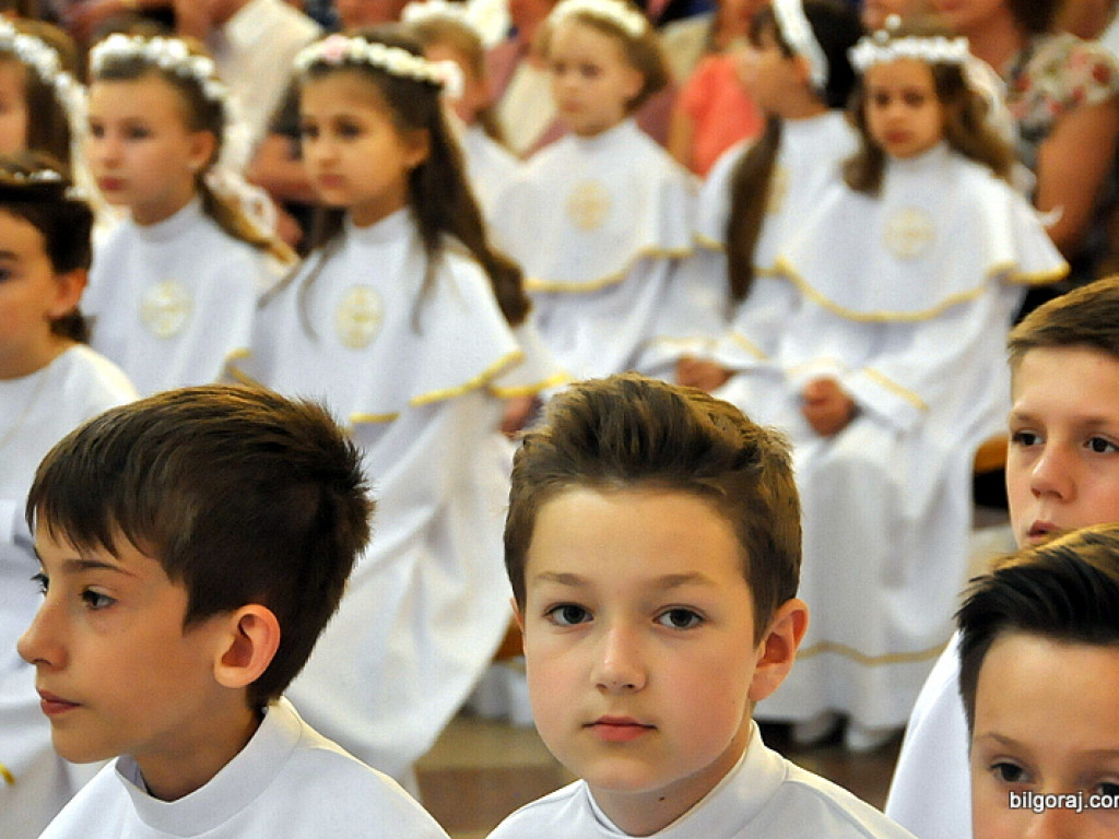 Boże Ciało: Procesje eucharystyczne na ulicach miast (FOTO, VIDEO)