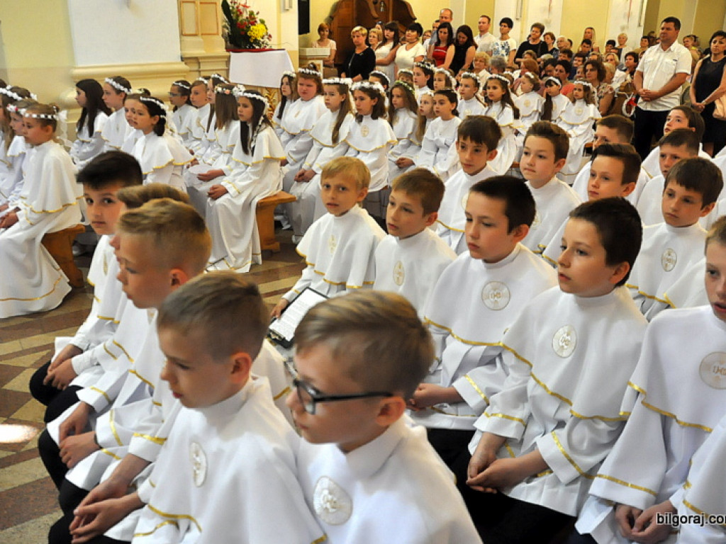 Boże Ciało: Procesje eucharystyczne na ulicach miast (FOTO, VIDEO)