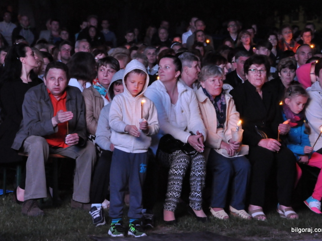 Wieczór Uwielbienia na podsumowanie Uroczystości Bożego Ciała (FOTO, VIDEO)