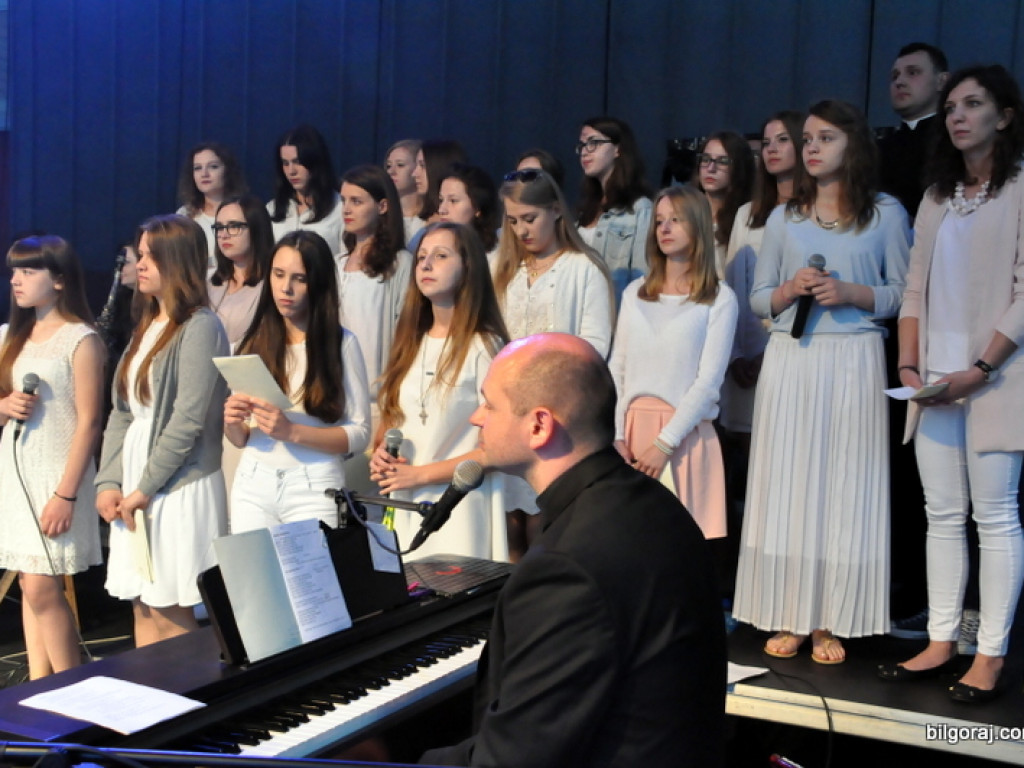 Wieczór Uwielbienia na podsumowanie Uroczystości Bożego Ciała (FOTO, VIDEO)