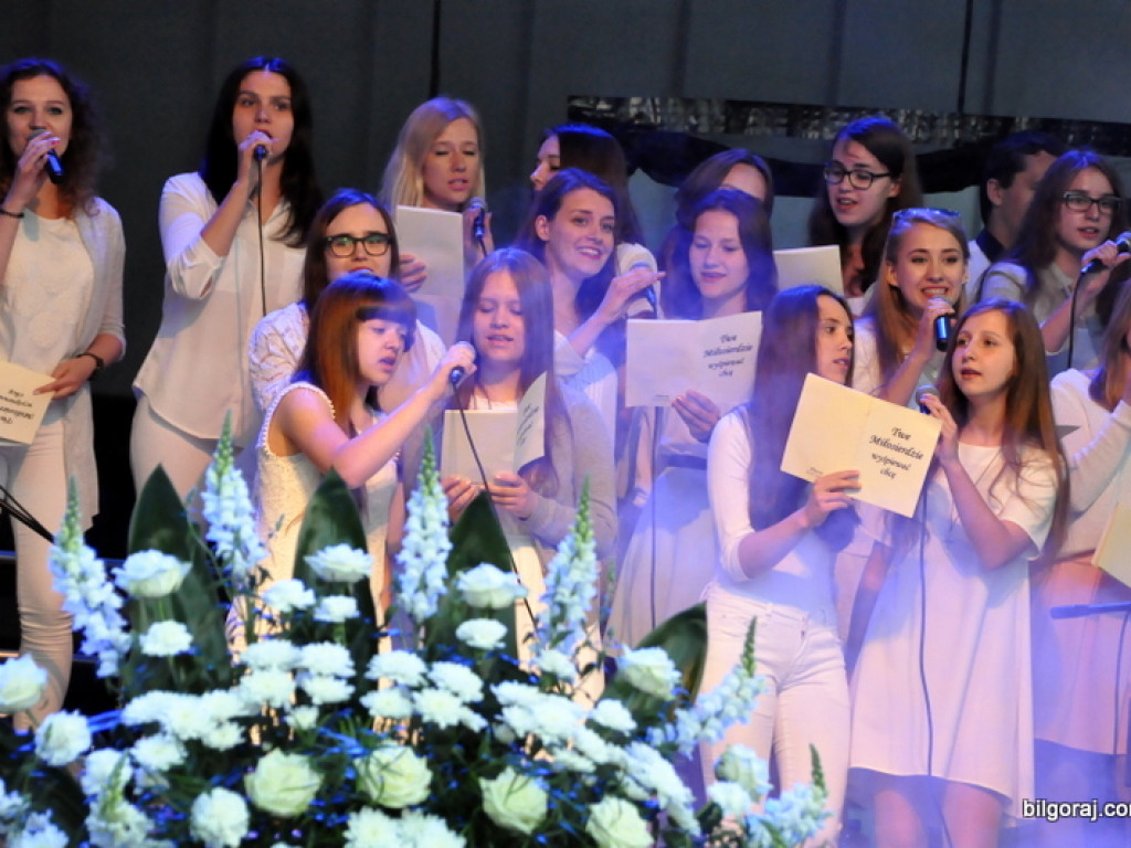 Wieczór Uwielbienia na podsumowanie Uroczystości Bożego Ciała (FOTO, VIDEO)