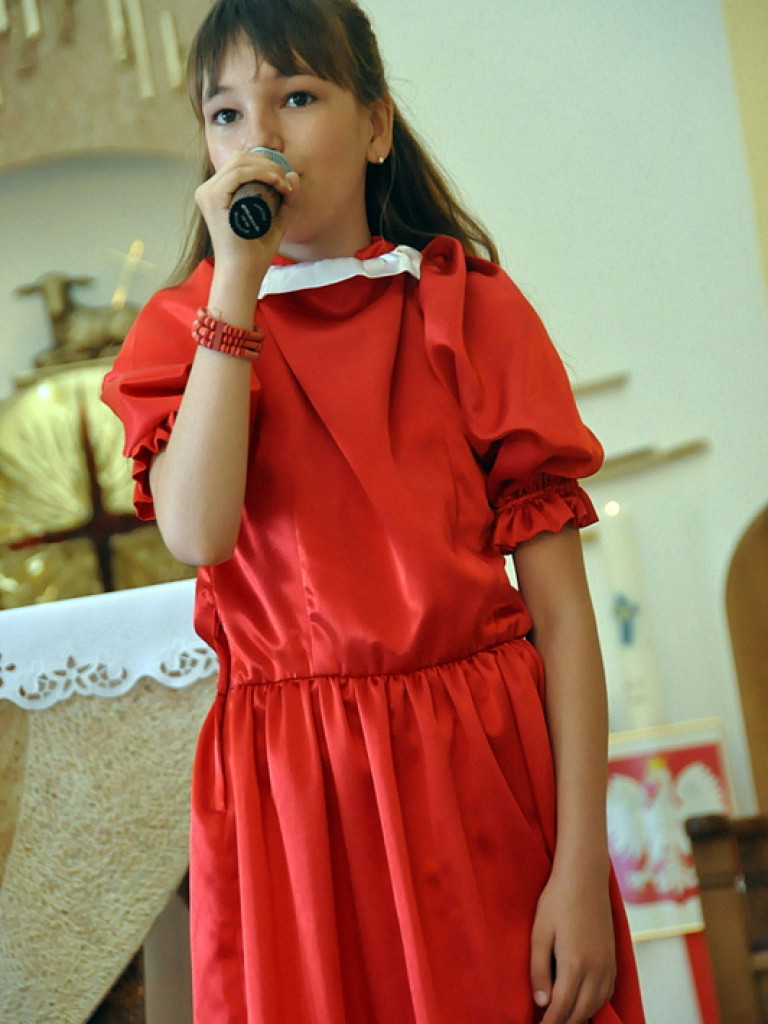 Niezwykłe przedstawienie młodzieży z KSM na 1050. rocznicę chrztu Polski (FOTO)