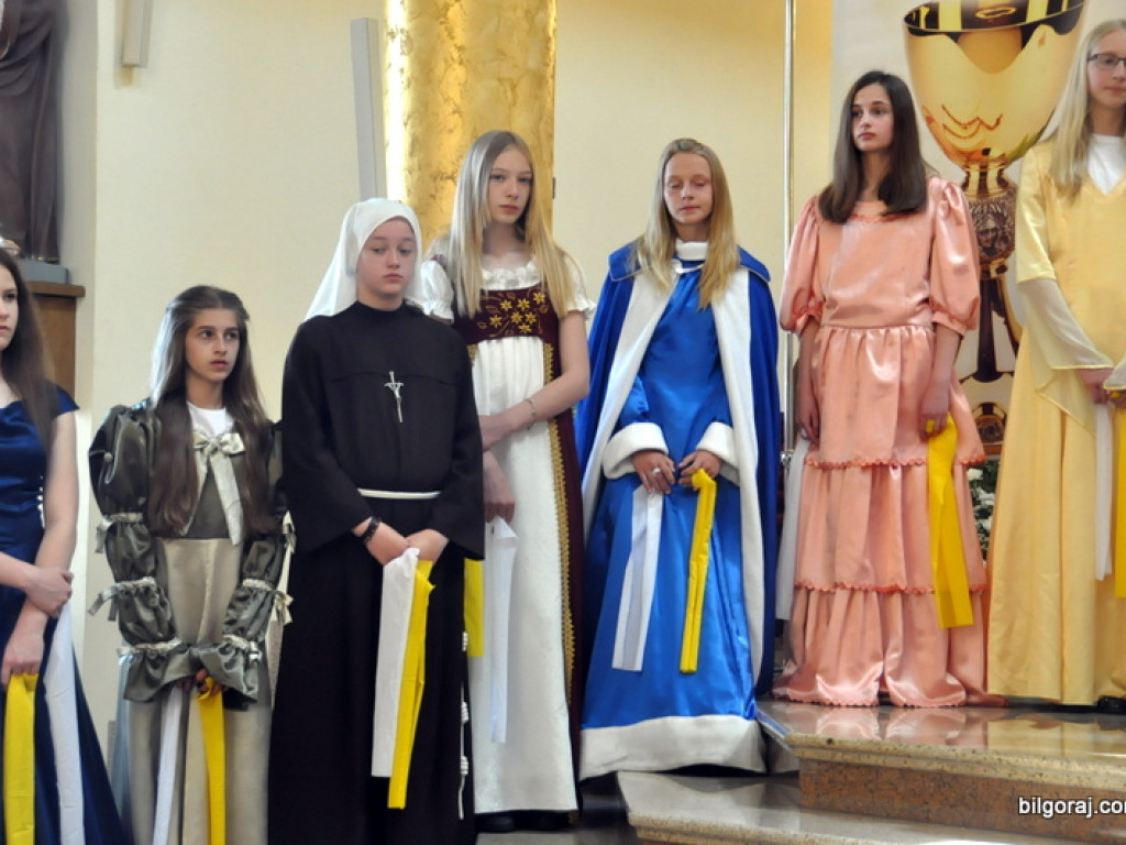 Niezwykłe przedstawienie młodzieży z KSM na 1050. rocznicę chrztu Polski (FOTO)