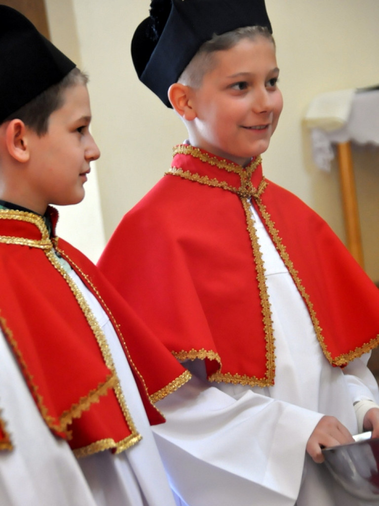 Niezwykłe przedstawienie młodzieży z KSM na 1050. rocznicę chrztu Polski (FOTO)