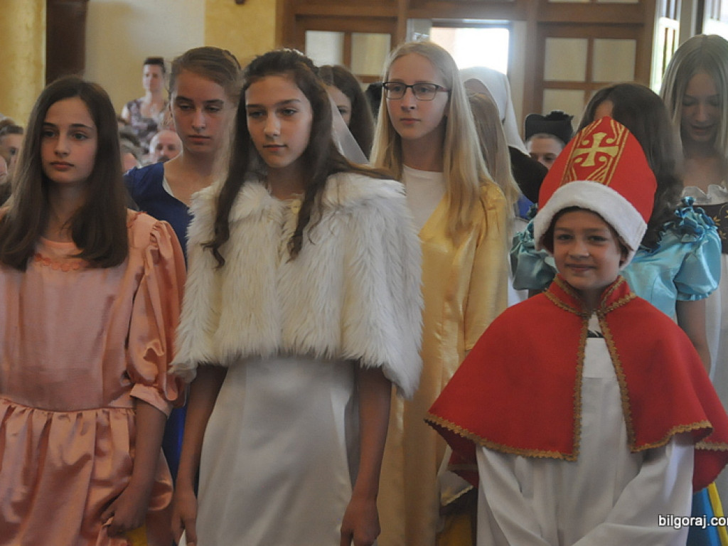 Niezwykłe przedstawienie młodzieży z KSM na 1050. rocznicę chrztu Polski (FOTO)