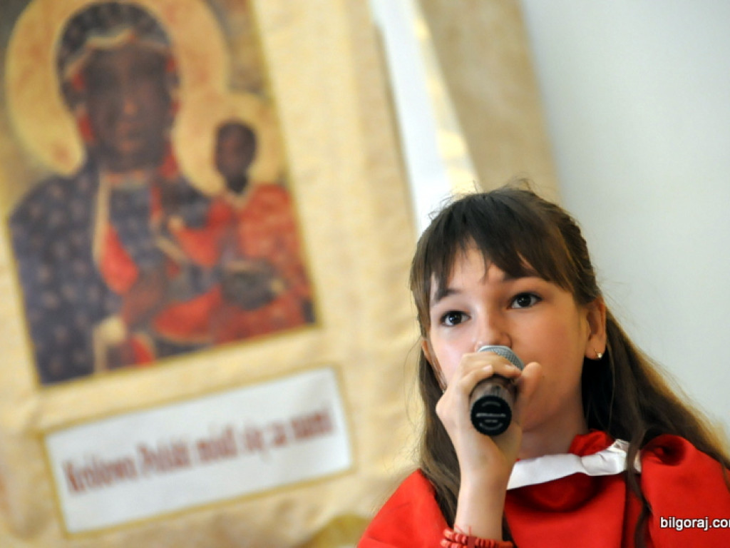 Niezwykłe przedstawienie młodzieży z KSM na 1050. rocznicę chrztu Polski (FOTO)