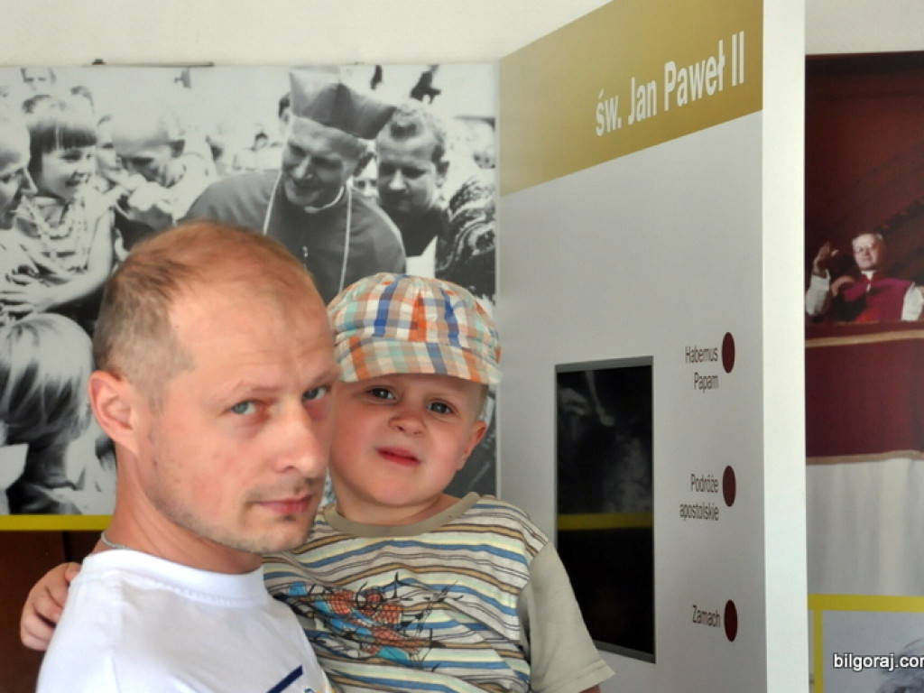 Mobilne Muzeum św. Jana Pawła II i św. Faustyny (FOTO)