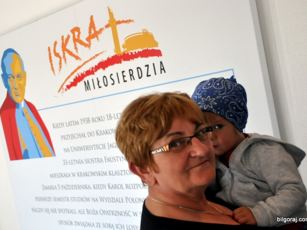 Mobilne Muzeum św. Jana Pawła II i św. Faustyny (FOTO)