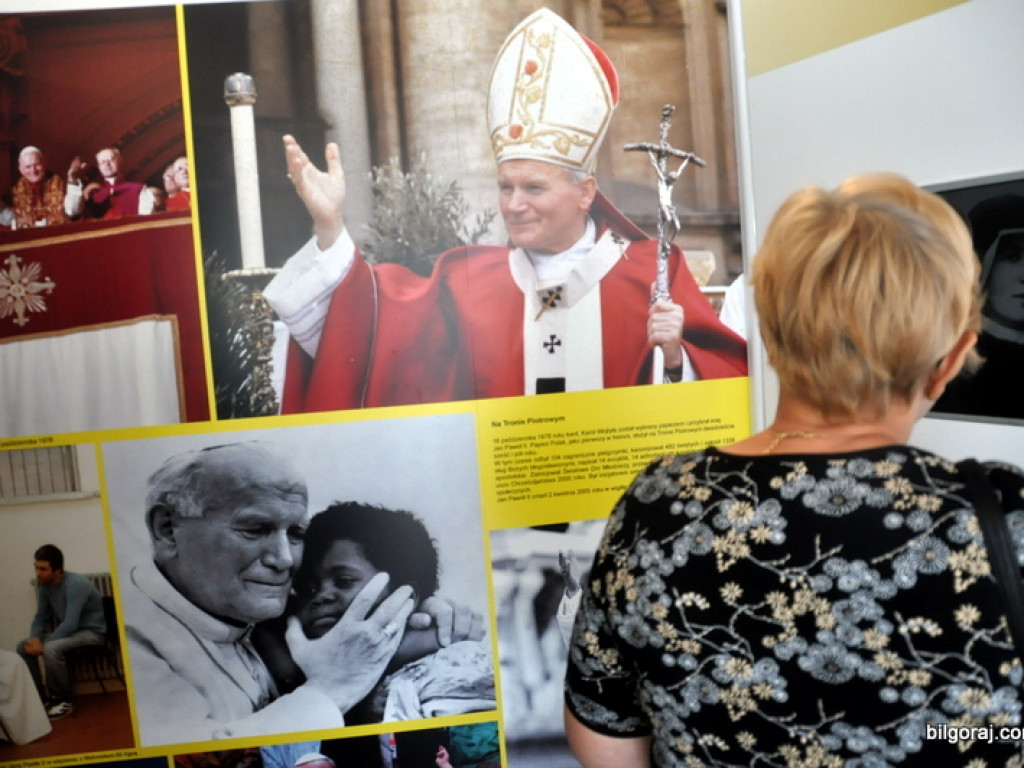 Mobilne Muzeum św. Jana Pawła II i św. Faustyny (FOTO)