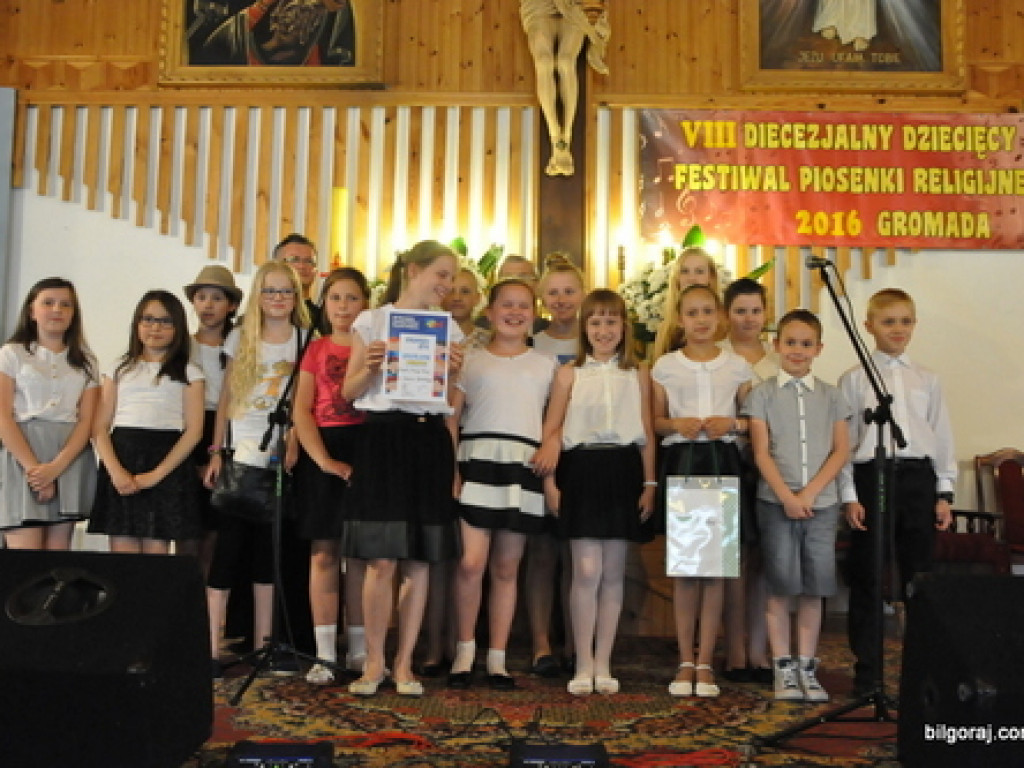 Maryjne śpiewanie w Gromadzie (FOTO, WYNIKI)