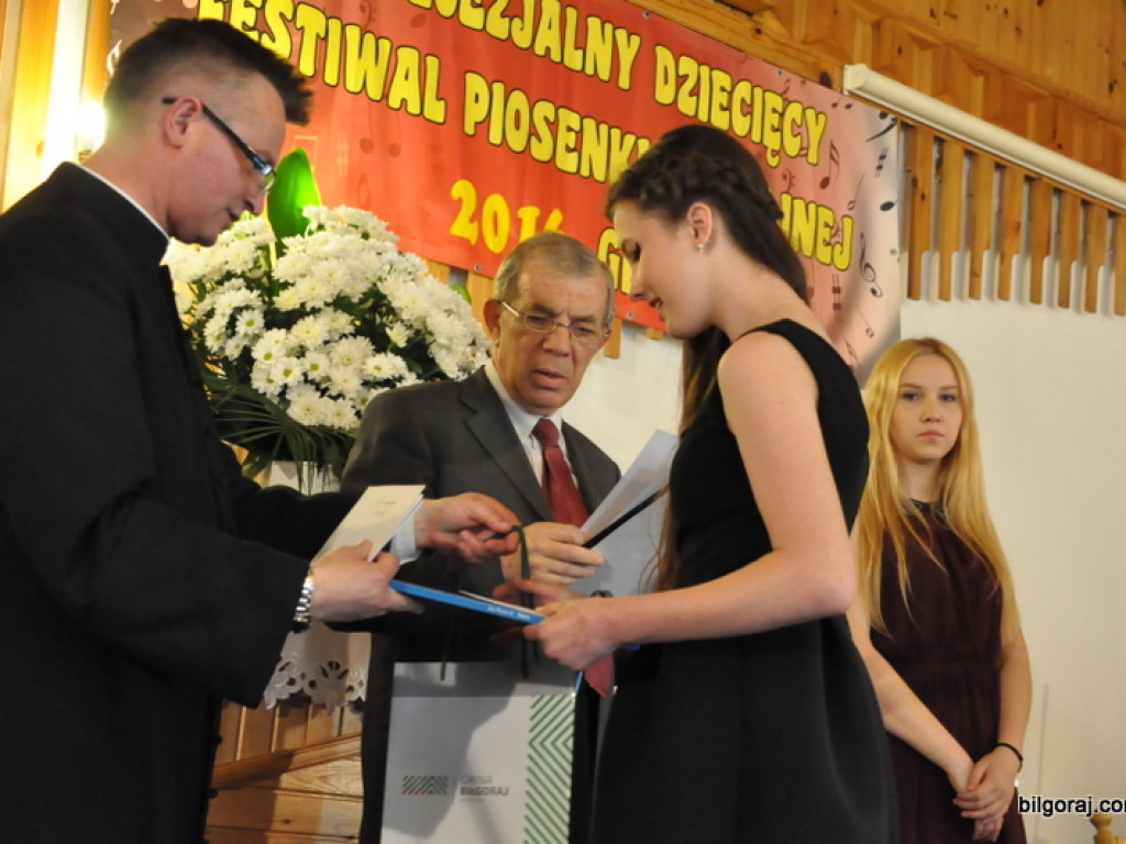 Maryjne śpiewanie w Gromadzie (FOTO, WYNIKI)