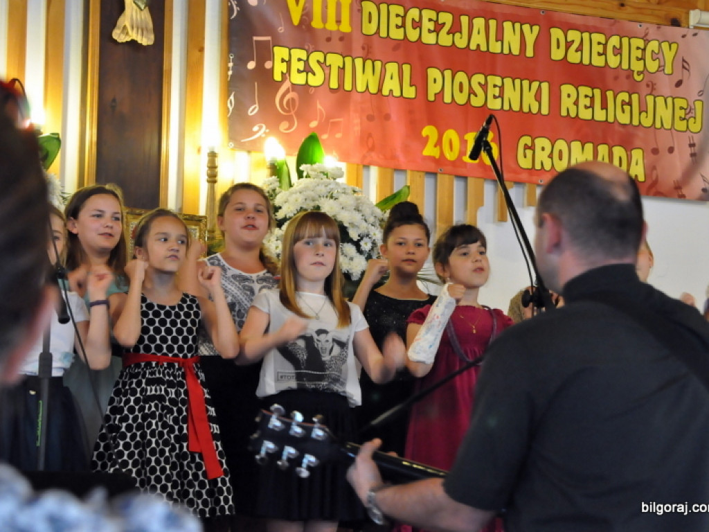 Maryjne śpiewanie w Gromadzie (FOTO, WYNIKI)