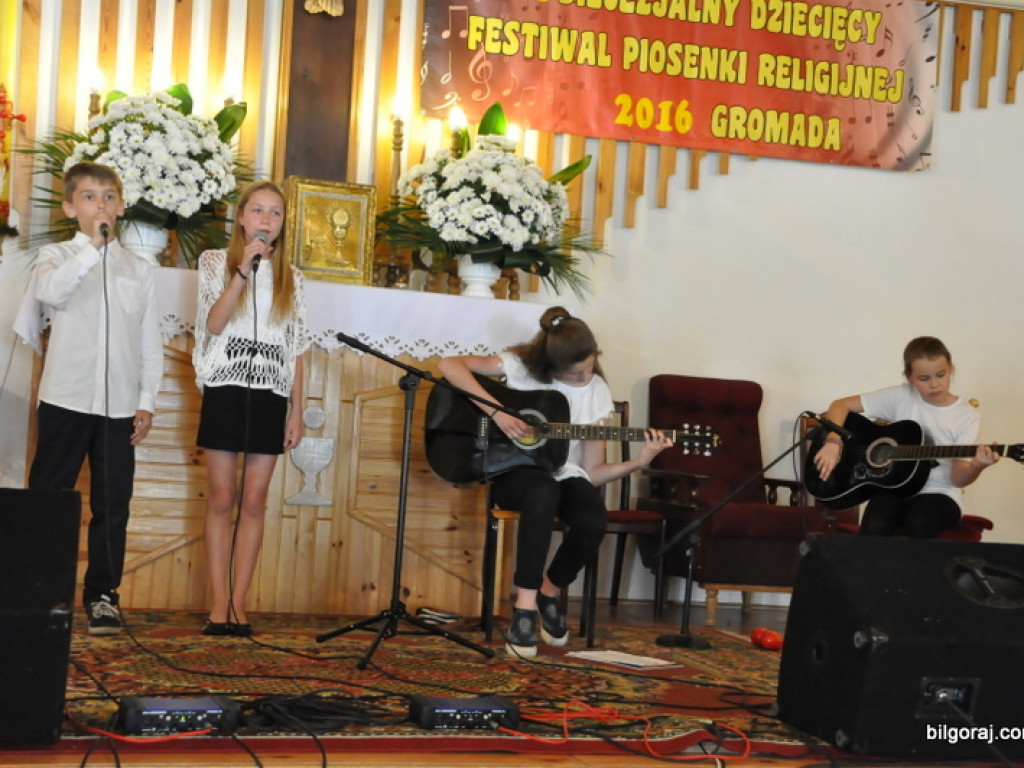 Maryjne śpiewanie w Gromadzie (FOTO, WYNIKI)